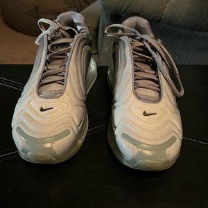 grey/black size 7 nike air max